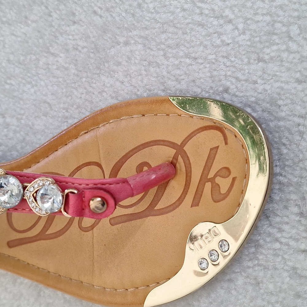 2 Pairs of Women's Brand New Summer Sandles Size 6 - Picture 5 of 8